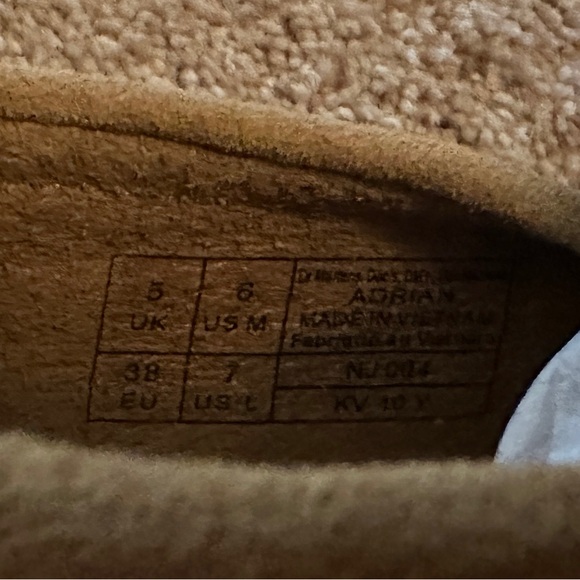 Dr Martens Adrian tasseled nubuck two tone loafers - Picture 5 of 8